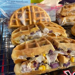 วาฟเฟิลไส้แตก