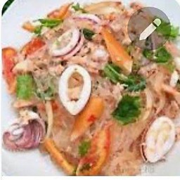 ยำวุ้นเส้นรวมมิตรทะเล