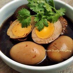 ร้านราดหน้ายอดผักandข้าวขาหมูสูตรโอวัลติล