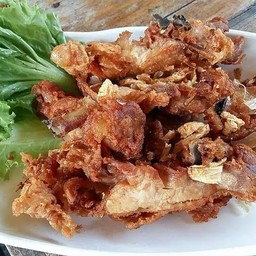 ไก่ทอดกระเทียม