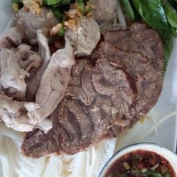 ลวกจิ้มรวมเนื้อ