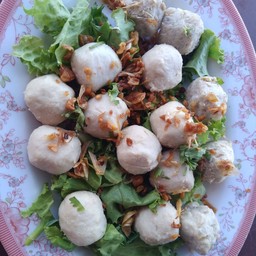 ลูกชิ้นลวก