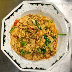 ปูนิ่มผัดผงกระหรี่