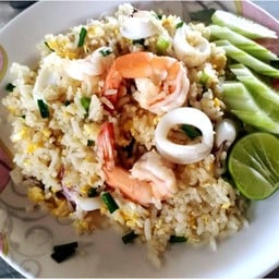 ข้าวผัดทะเล