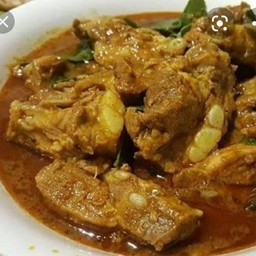 ผัดเผ็ดซี่โครงหมู