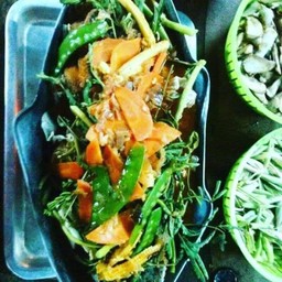 แป๊แซะแกงส้มปลาช่อนทอด