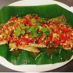 ปลากระพงราดพริกสามรส