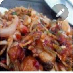 ยำกบทอด