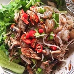 ยำขนมจีนปลากุ้งสด