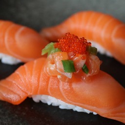 ซูชิแซลม่อนมิ๊ก