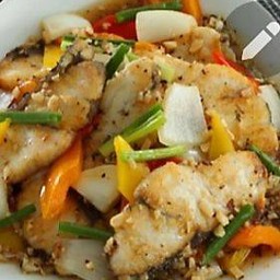 เนื้อปลาผัดพริกไทยดำ