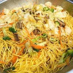 ผัดหมีซั่วเห็ดหอม
