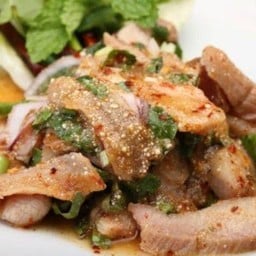 น้ำตกหมู