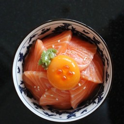 แซลม่อน ทามาดง