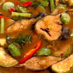 แกงป่าปลาดุกใส่ใบยี่หร่า(เป็นกับข้าว)