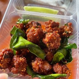 ลาบหมูทอด