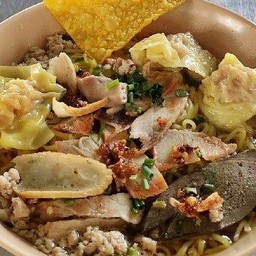 บะหมี่เกี๊ยวน้ำใส
