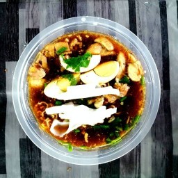 ซารีฟะห์ ก๋วยจั๊บไก่&โรตี