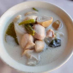 ต้มข่าไก่ - Tom Khar Ki