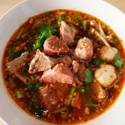 ก๋วยเตี๋ยวหมูตุ๋น ต้มยำ