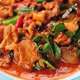 หมูชิ้นผัดพริกแกง