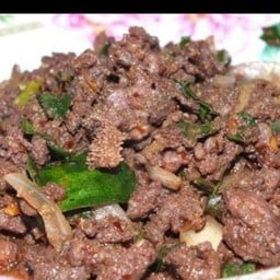 ลาบเนื้อ