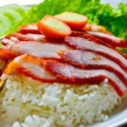 ข้าวมันไก่หน้าร้านทอง(ข้างร้านคลังยาภักดี)