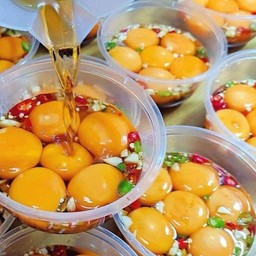 ไข่ดองน้ำปลาแท้ ฟองละ (ใช้ไข่ไก่ปลอดสาร S-Pure)