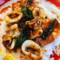 ผัดพริกแกงทะเล