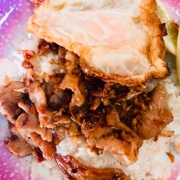 หมูชิ้นกระเทียม