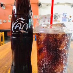 โค้กใส่แก้ว