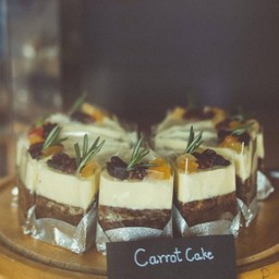 CARROT CAKE