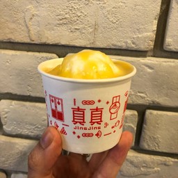 ไอศกรีมชีสพาย ซอสคัสตาร์ทมะนาว