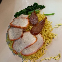 โกชัย บะหมี่หมูแดง หมูกรอบ