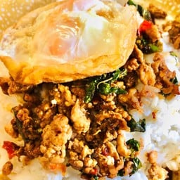 ผัดกะเพราหมูสับ