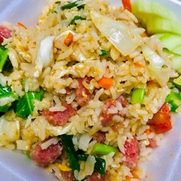 ข้าวผัดแหนม