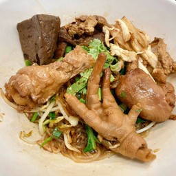 ก๋วยเตี๋ยวไก่ตุ๋นมะระ เส้นหมี่ขาวแห้ง (ธรรมดาน่องเล็ก)