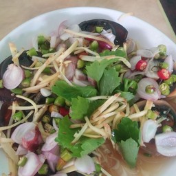 ยำไข่เยี่ยวม้า