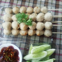 ลูกชิ้นหมูย่าง