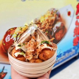 ทาโกะยากิ หน้าโลตัส วงเวียน(ย้ายมาอยู่ข้างๆ ไก่ย่างวิเชียร)