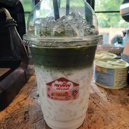 ชาเขียวมัทฉะนมสด