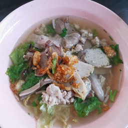 ก๋วยเตี๋ยวหมู พิเศษ