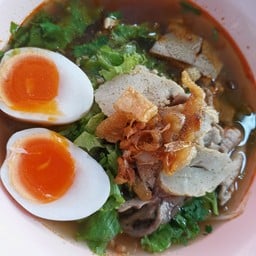 ก๋วยเตี๋ยวหมูต้มยำ ธรรมดา