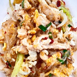 ผัดพริกไข่หมูชิ้นราดข้าว