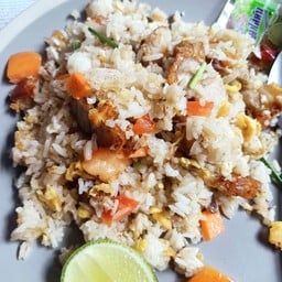 ข้าวผัด หมู