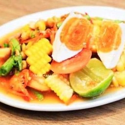 ตำข้าวโพดไข่เค็ม