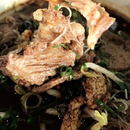 ก๋วยเตี๋ยวเรือเนื้อ