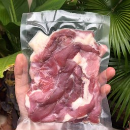 GMหมูแดดเดียว