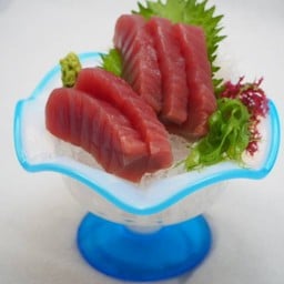 ปลาทูน่าตาพอง