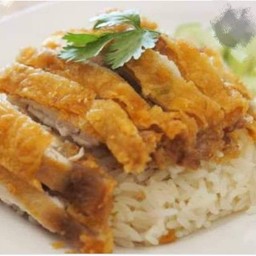 ข้าวมันไก่ทอด